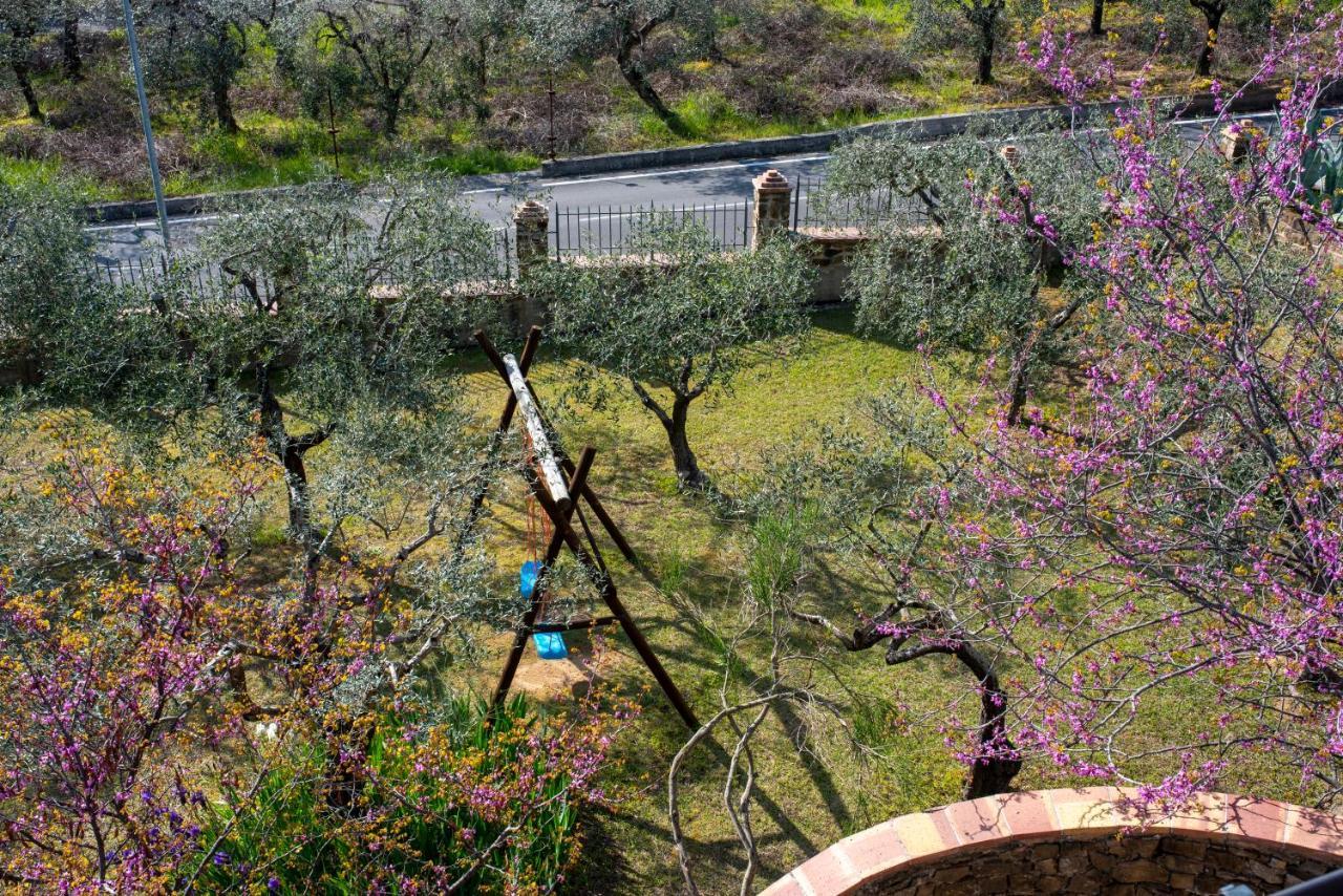 La Ginestra Otel Castel San Lorenzo Dış mekan fotoğraf