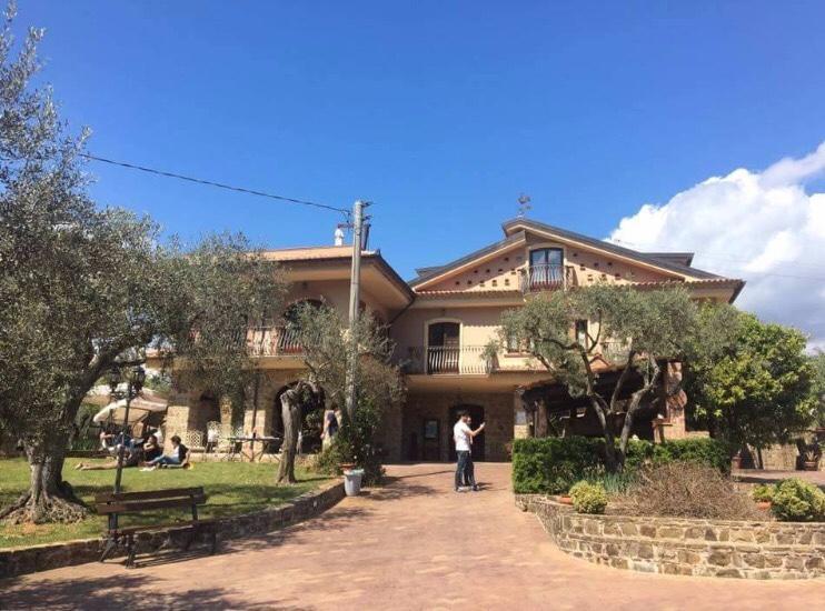 La Ginestra Otel Castel San Lorenzo Dış mekan fotoğraf