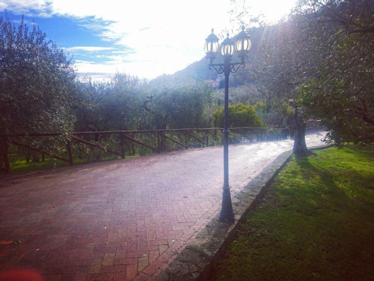 La Ginestra Otel Castel San Lorenzo Dış mekan fotoğraf