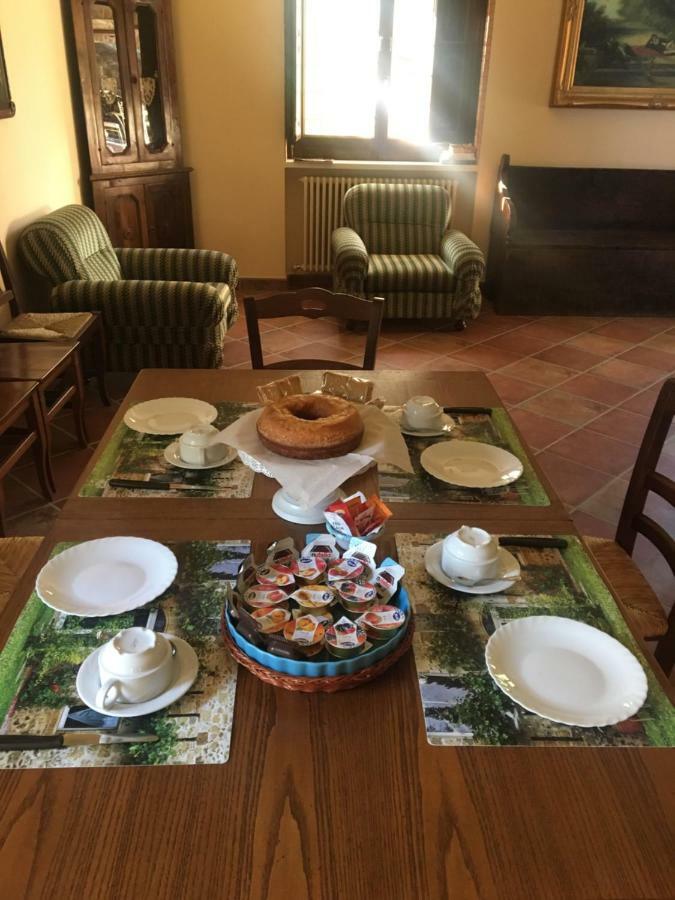 La Ginestra Otel Castel San Lorenzo Dış mekan fotoğraf